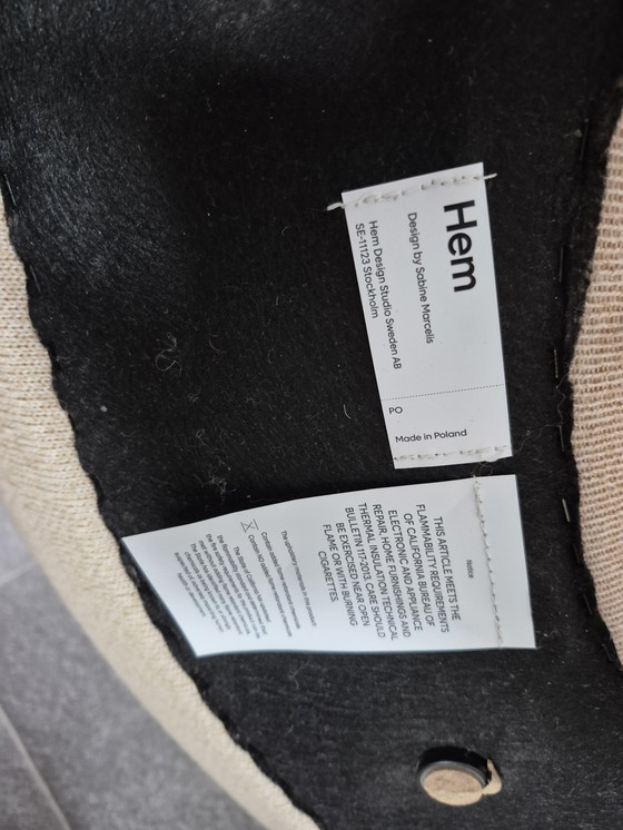 Image 1 of Pouf Hem Boa di Sabine Marcelis