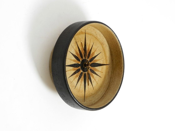 Image 1 of Precioso reloj de pared redondo de cerámica de los años 70 hecho a mano