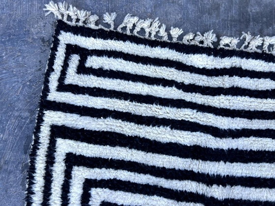 Image 1 of Tapis marocain écru à motifs géométriques 200cmx100cm 