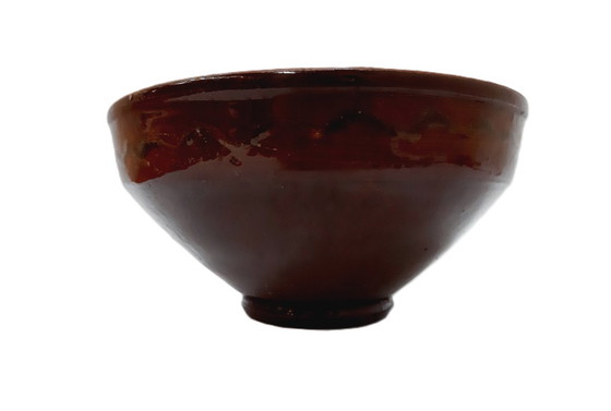 Image 1 of Cuenco redondo rústico de terracota esmaltada marrón