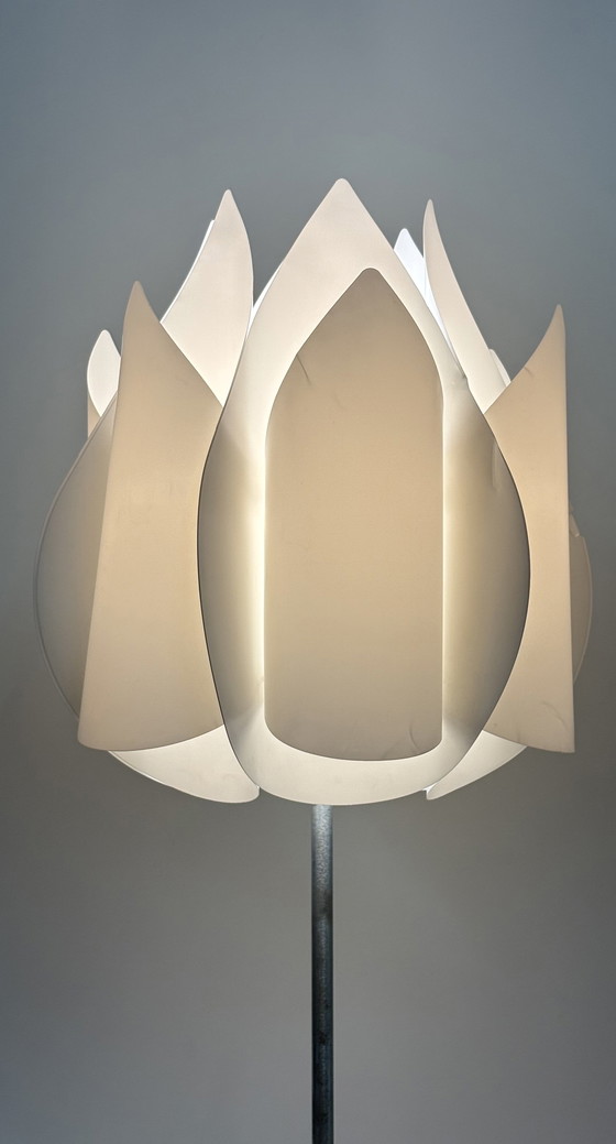 Image 1 of Ikea design lampada a tulipano bianco in plastica Knappa Tulpan in metallo