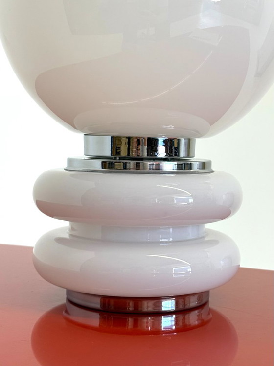 Image 1 of White glass Space Age spherical table lamp