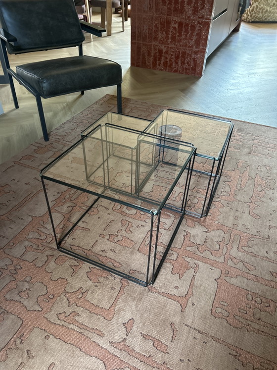 Set di 3 pezzi "Isocéle" di Max Sauze - anni '70. In ottime condizioni! – Atrow, Tavolini da caffè, Metal (photo 4 of 6)