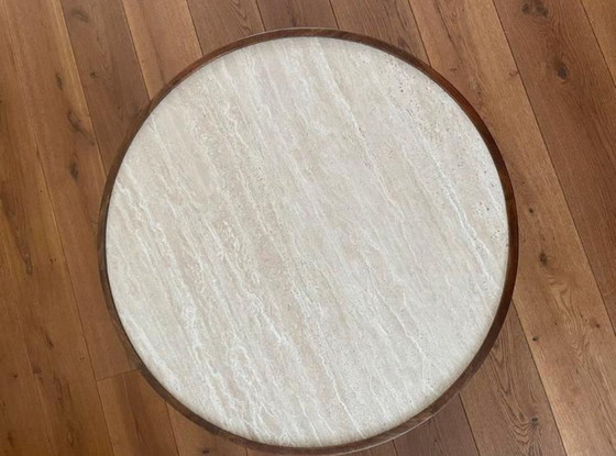 Image 1 of Round coffee table made of wood