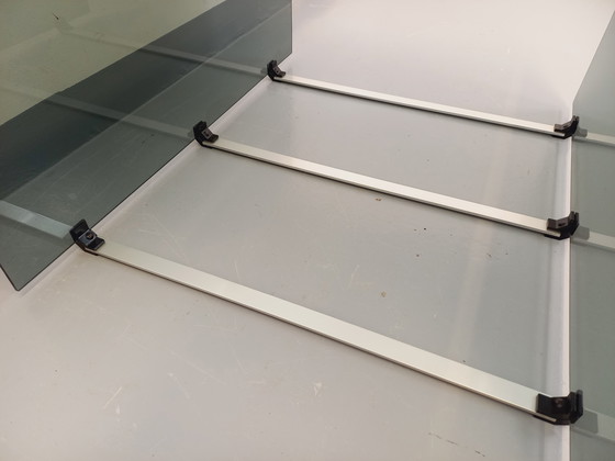 Image 1 of Vintage salontafel van gerookt glas, zwart metaal en gegoten aluminium uit de jaren 70