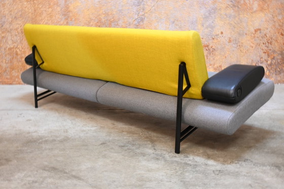 Image 1 of NOUVEAU canapé design rembourré Harvink Armslag