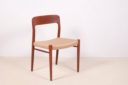 1x Niels Møller Model 75 in teak, jaren 1960 Denemarken