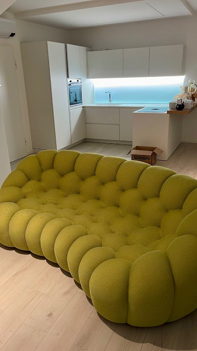 Second-hand Roche Bobois | Whoppah