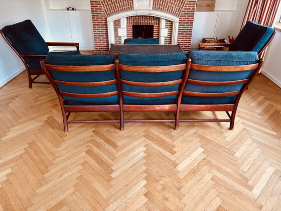 Image 1 of Woonkamerset uit het midden van de vorige eeuw in Ole Wanscher-stijl - teakhout en blauw fluweel