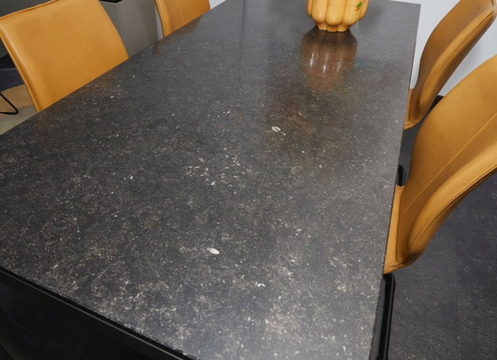 Image 1 of table à manger design nuovo