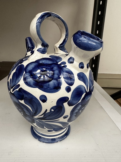 Gargoulette ou Cruche en Faïence Motif Floral Blanc et Bleu