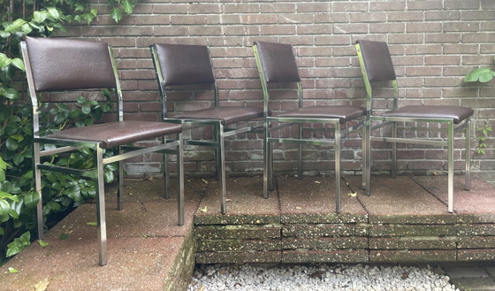 Image 1 of Ensemble de 4 chaises vintage milieu du siècle en chrome et simili cuir