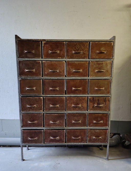 Cassettiera in acciaio