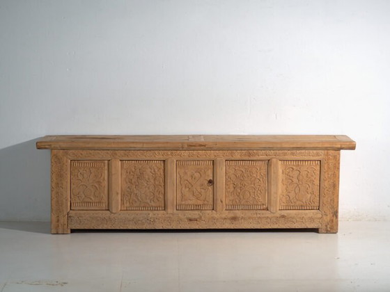 Antique carved low sideboard in fir wood – China, circa 1930 (photo 22 of 40)