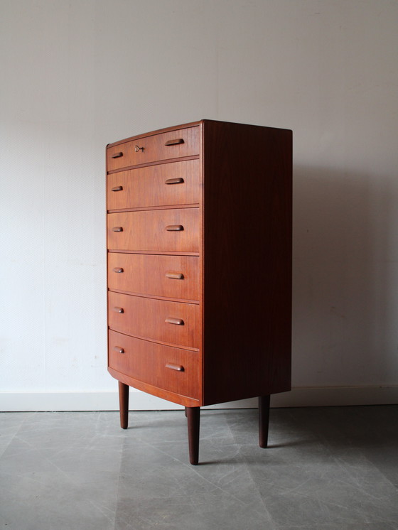 Image 1 of Vintage Danish chest of drawers in teak by Ølholm Møbelfabrik 