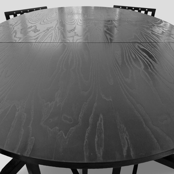 Image 1 of Pièce de design rare et classique : ensemble Mackintosh composé d’une table DS1 et de chaises DS3 et DS4.