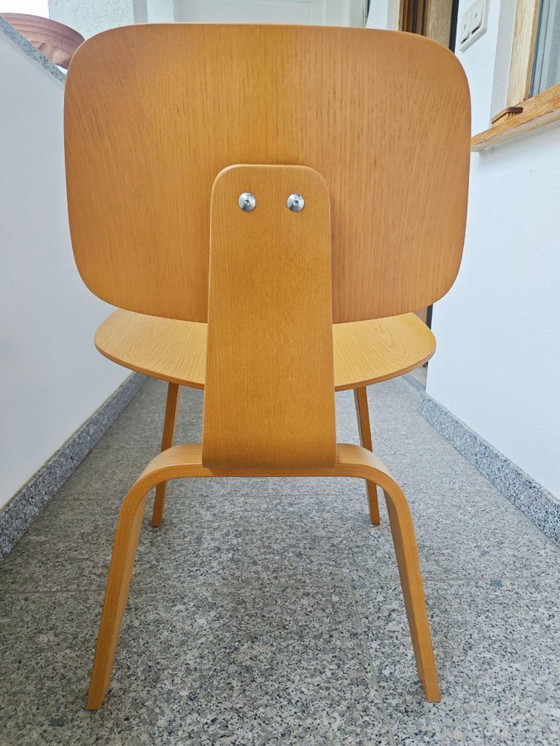 Image 1 of Vitra Low chair mod. LCW