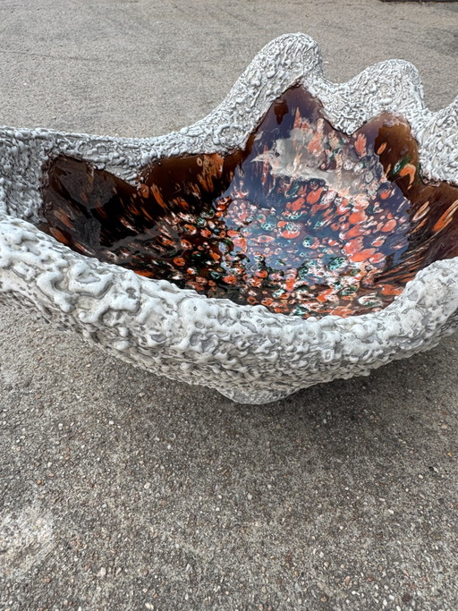 Grande ciotola in ceramica lavica di Vallauris, anni '60