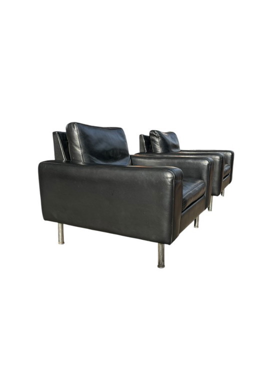 Image 1 of Set di 2 eleganti poltrone vintage in pelle