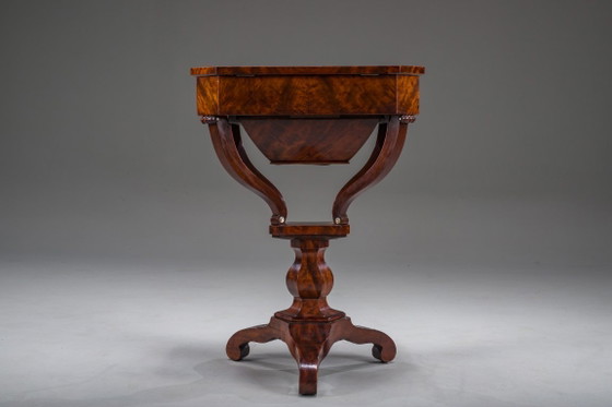 Tavolo da Lavoro per Cucito Biedermeier in Mogano, 1850 – Tavolini, Wood (photo 16 of 16)