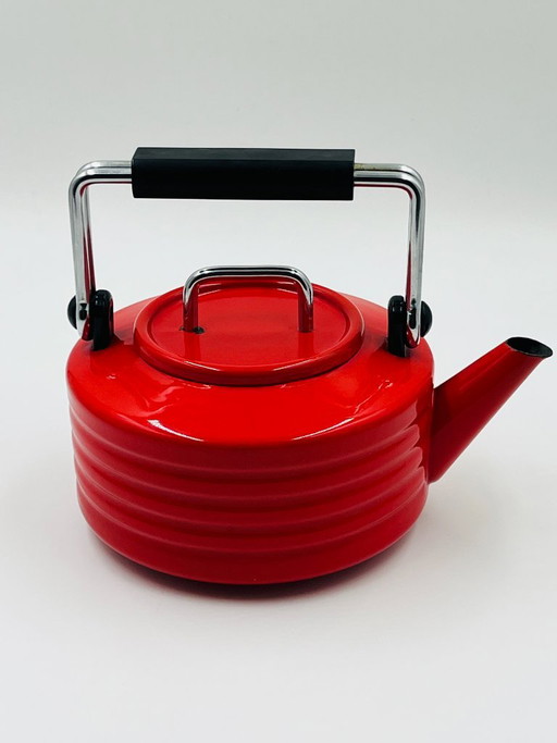 Modernistischer roter emaillierter Blechkessel – keukenaccessoires, Metal