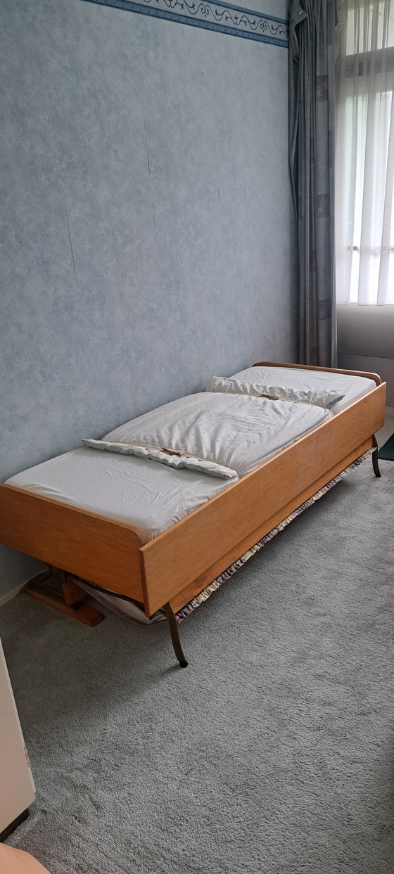 Image 1 of Single space-saving bed