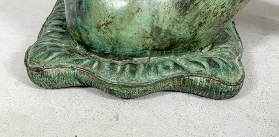 Image 1 of Mesa auxiliar/de centro escultórica con escultura de una mujer desnuda, bronce, Francia, década de 1980.