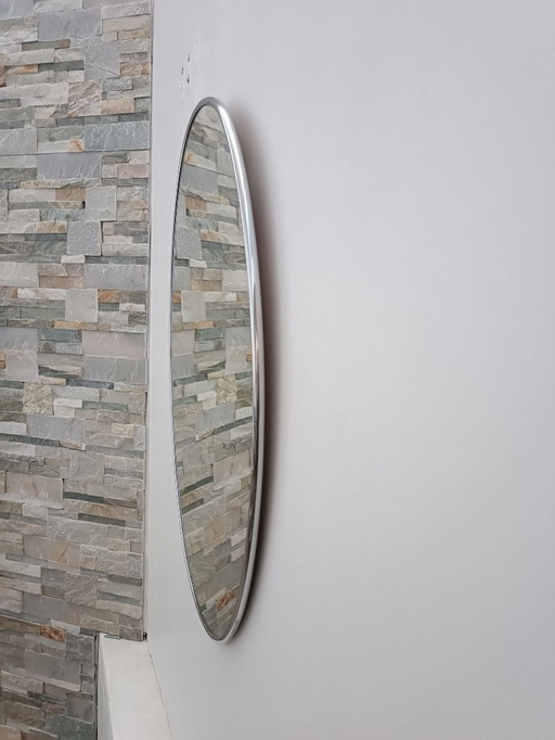 Großer ovaler Spiegel, Italien, 1970er Jahre