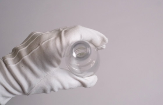 Image 1 of Transparent Ellipse-shaped Vase