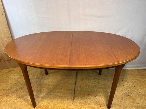 Mid-Century Retro Vintage Teak Oval Extending Dining Table by McIntosh – 1960s 