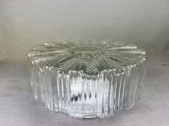 Image 1 of Helder glazen wand- of plafondinbouwlamp, ideaal voor lage plafonds