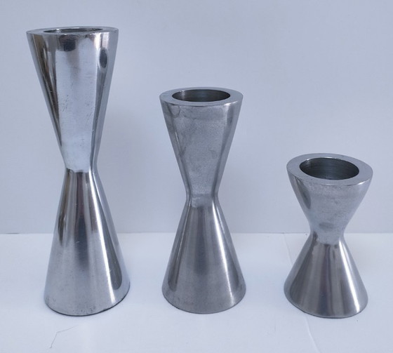 Three diabolo aluminum candle holders, 90s design – Aluminium (photo 9 of 11)