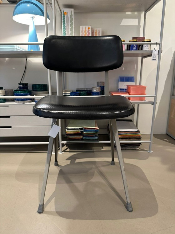Image 1 of Vintage result stoel, staikleer (ontwerper Friso Kramer)
