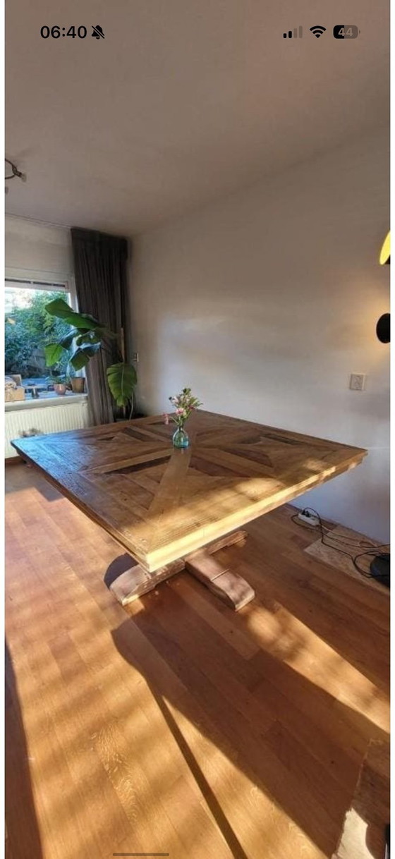 Image 1 of Mesa de comedor cuadrada de madera 150-150