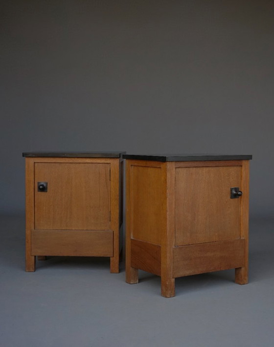 Image 1 of Art Deco eikenhouten nachtkastjes van Henk Wouda voor Pander & Zn., jaren 1920, set van 2