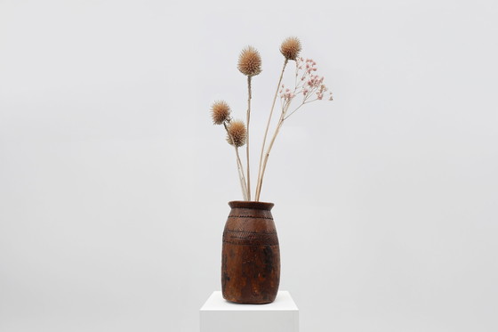 Image 1 of Zeldzame rustieke vaas in wabi sabi-stijl van massief hout, Frankrijk 1800
