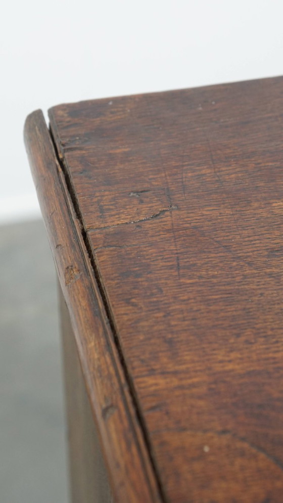 Image 1 of Cómoda baja clásica inglesa antigua / cómoda sobre cómoda