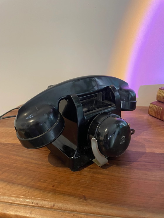 Vintage zwart bakelieten telefoon – Decoratieve objecten (photo 3 of 3)