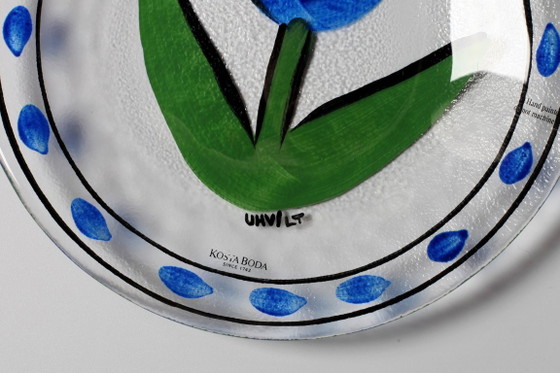 Kosta Boda Blue Tulip Glass Plate / Ulrica Hydman Vallien / Diseño Sueco / 1991 – Accesorios de mesa (photo 3 of 6)