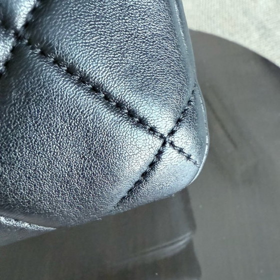 Image 1 of Chanel Trendy CC Petit - Cuir d'agneau matelassé noir et finitions dorées