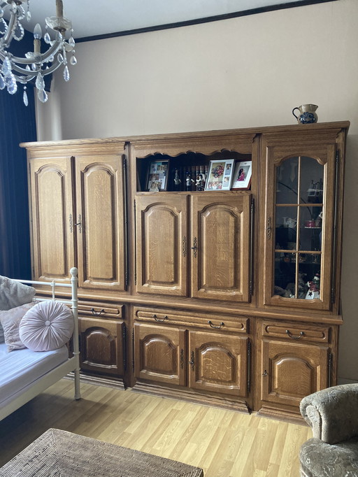 Grande armoire murale en chêne