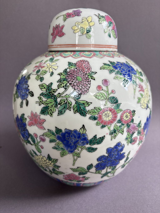 Chinese Deksel Pot, Vintage