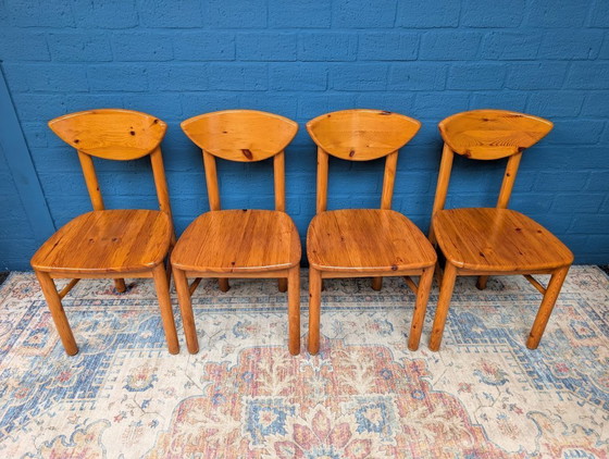 Image 1 of Vintage grenen eettafel met vier stoelen, jaren 70
