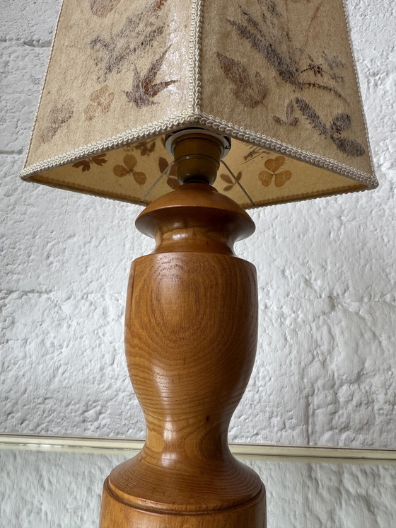 Image 1 of Gedrechselte Holzlampe mit Herbarium-Lampenschirm, 1970er Jahre