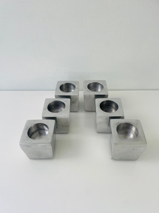 Image 1 of Ensemble de 6 porte-bougies chauffe-plat géométriques en acier inoxydable – motif cubiste