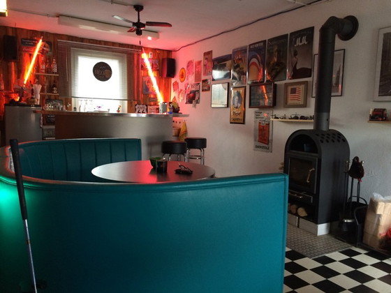 Conjunto de asientos retro Diner con mesa en turquesa, Conjuntos de comedor, Skai, Metal (foto 5 de 5)
