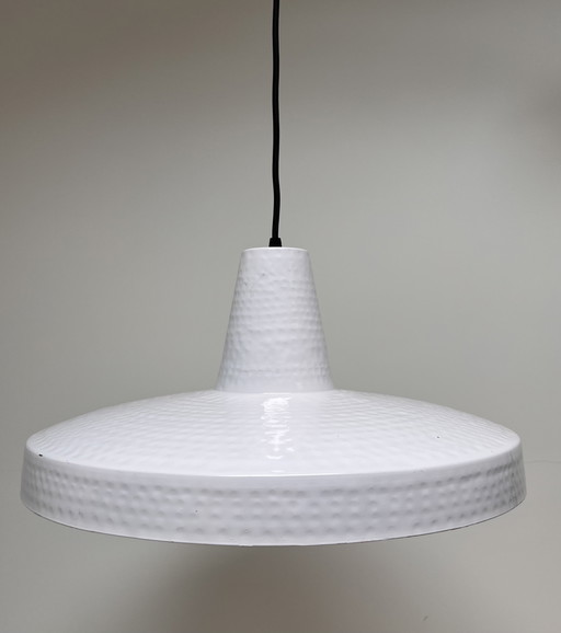 Stylish white pendant lamp with subtle textured finish