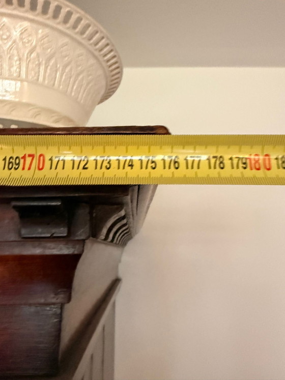 Image 1 of Armario antiguo de Drenthe (caoba o roble)