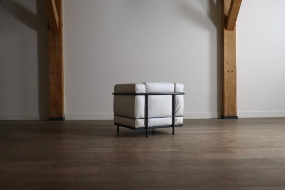 Image 1 of Vintage Cassina LC2 loungestoel van Charlotte Perriand en Le Corbusier