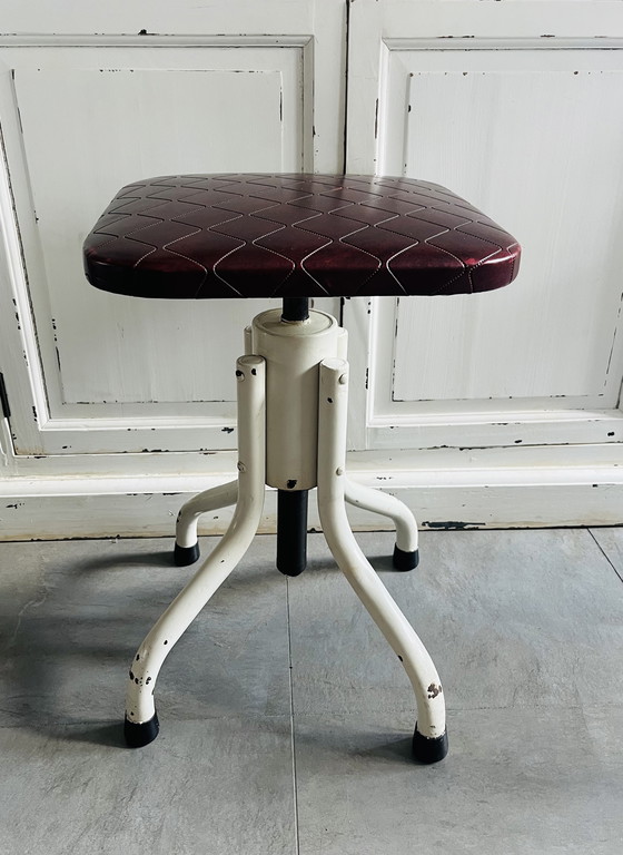 Image 1 of Taburete giratorio industrial/médico